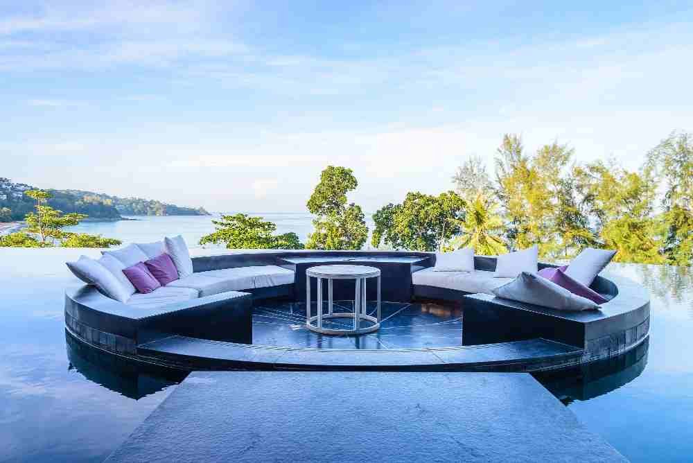 Bay Isle Home: Transforming Modern Living with Timeless Style