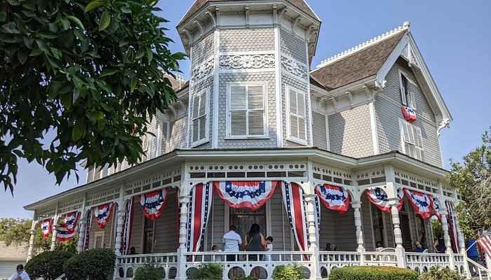 Meux Home Museum: A Victorian Gem in Fresno’s Heart